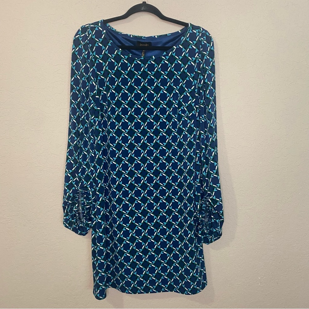Laundry by Shelli Segal Blue Geometric Print Cinched Sleeve Mini Dress. Size 6.